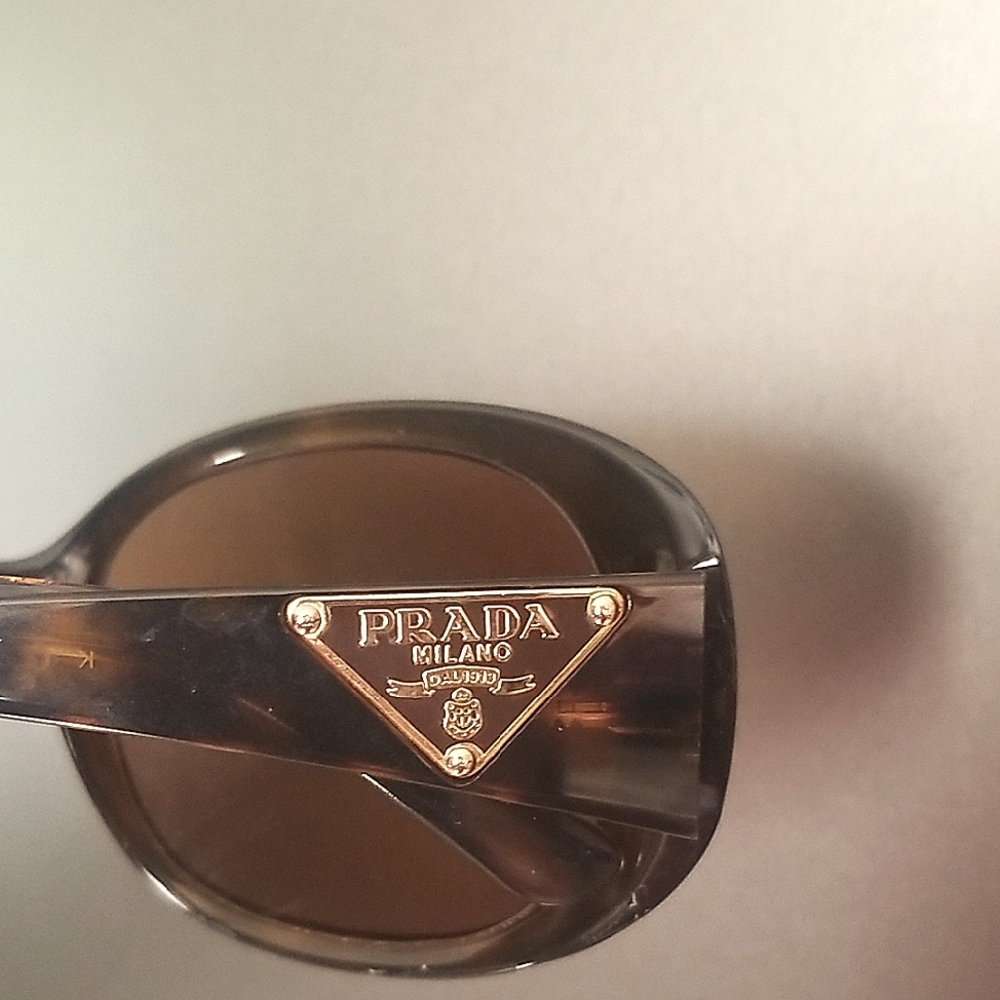 PRADA Sunglasses!!